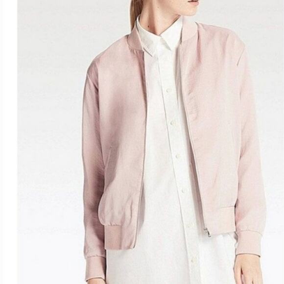 Uniqlo Lightweight Pink Bomber Jacket - Picture 2 of 8